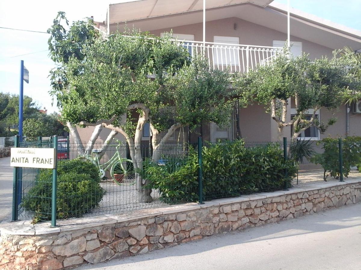 Apartments Anita Frane Vodice Buitenkant foto