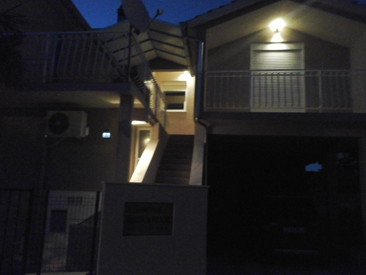 Apartments Anita Frane Vodice Buitenkant foto