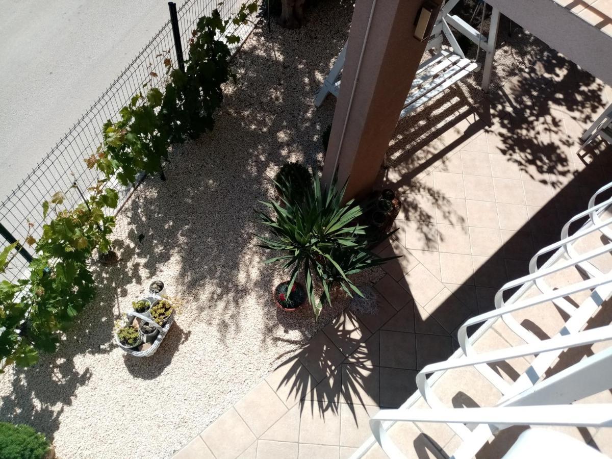 Apartments Anita Frane Vodice Buitenkant foto