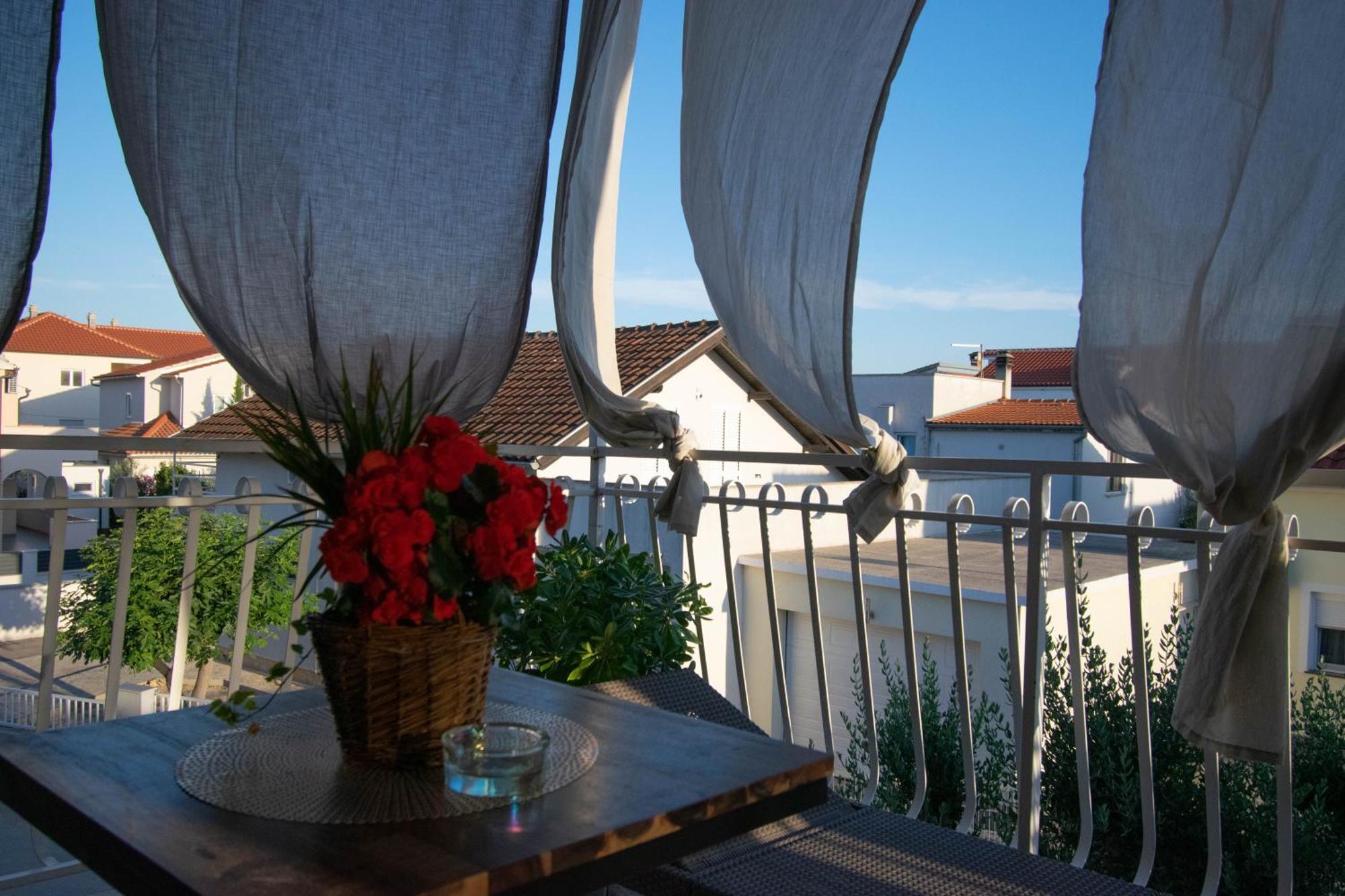 Apartments Anita Frane Vodice Buitenkant foto