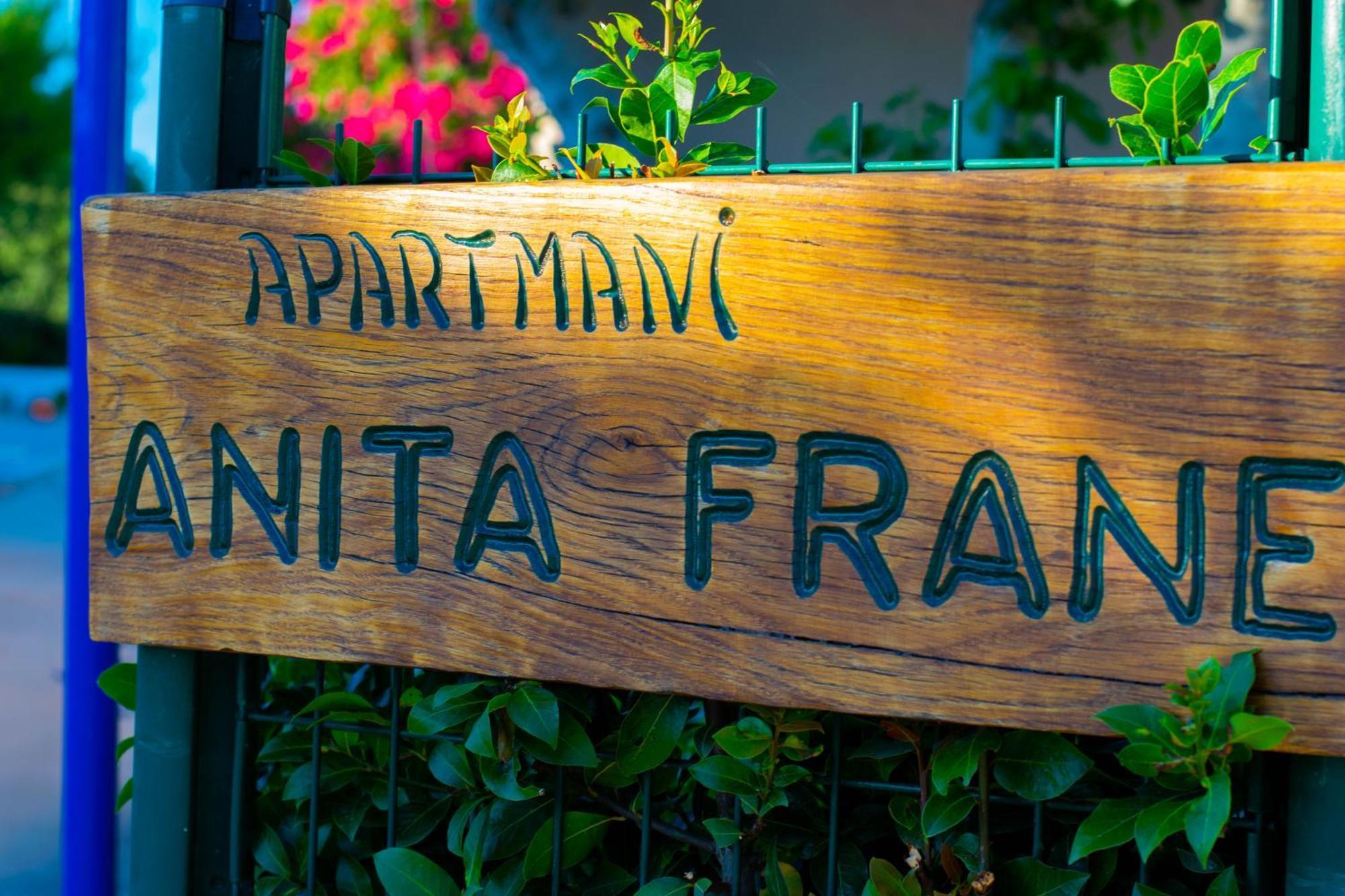 Apartments Anita Frane Vodice Buitenkant foto